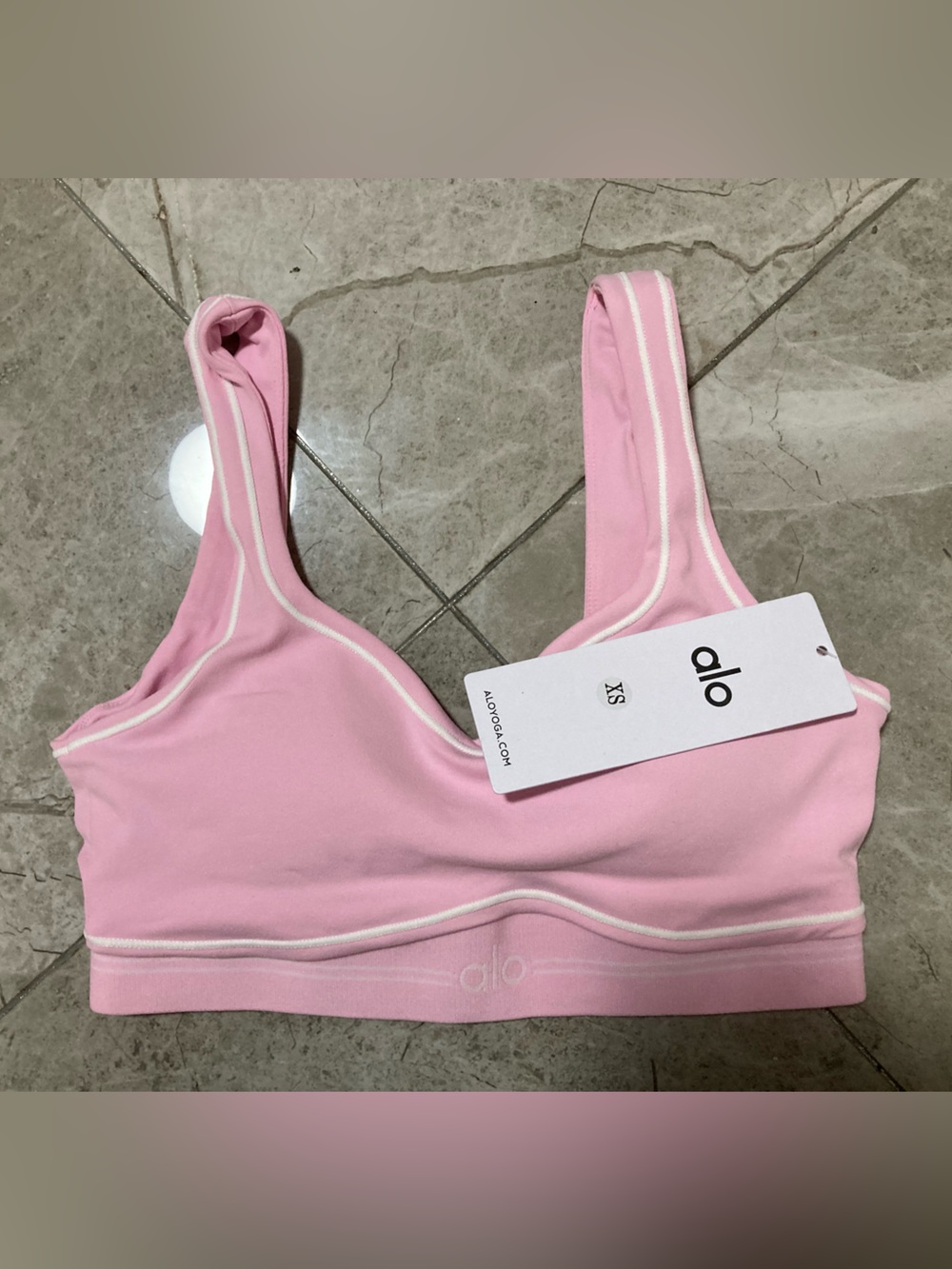 ALO Yoga Light Pink Seamless Leggings & Crop Bra Set - Picture 2 of 5